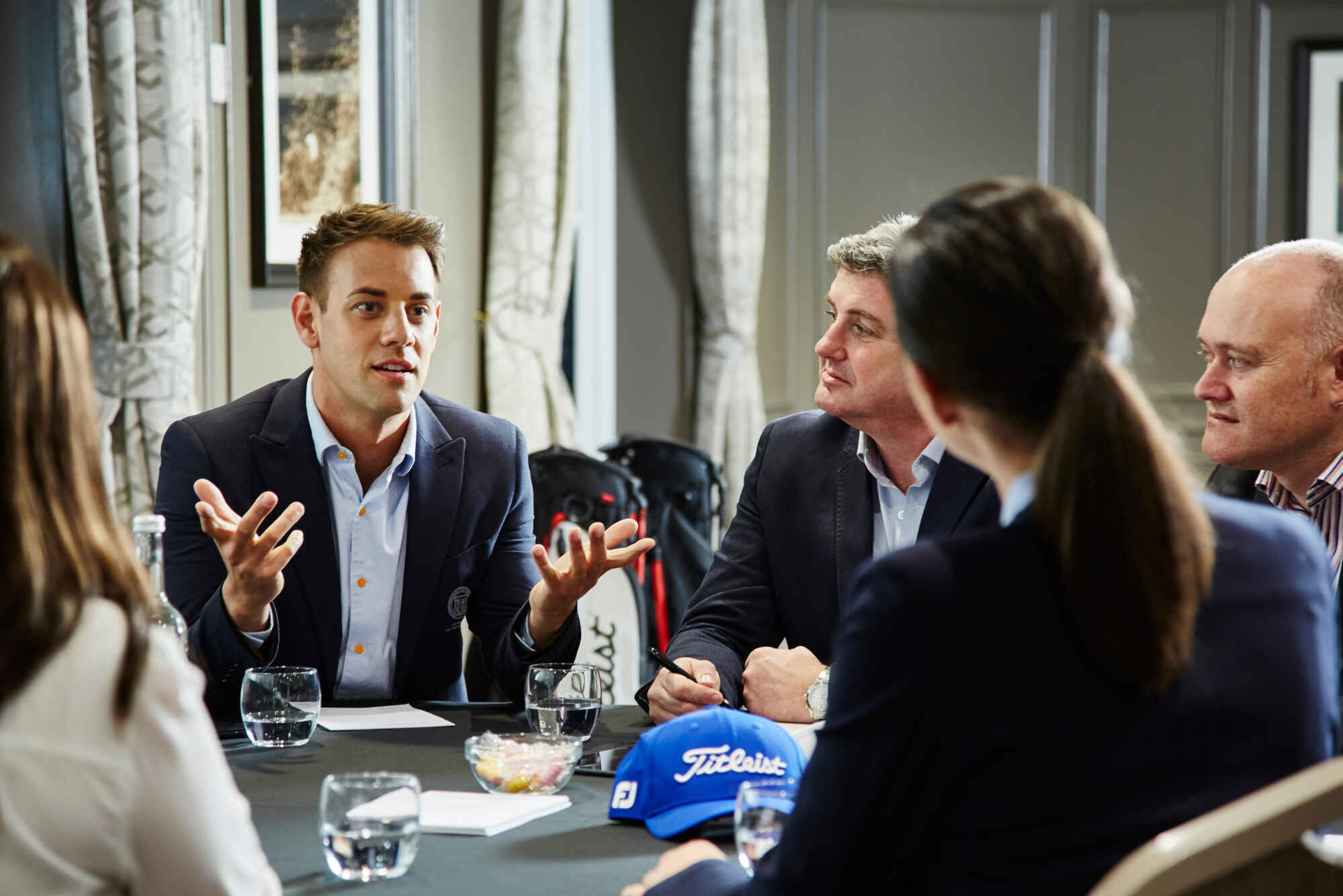 mghpga190319c15296male-pro-business-meeting-landscape.jpg
